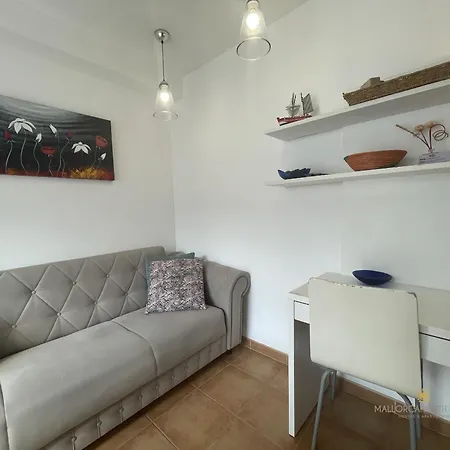 Apartment Aurora 3 *